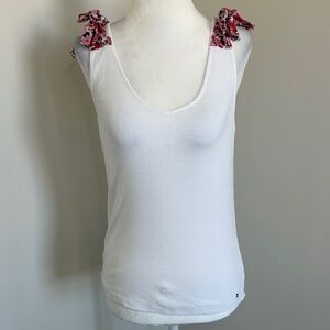 NWOT Tommy Hilfinger   White Sleeveless Top with Pink Floral Bow Accents Sz M